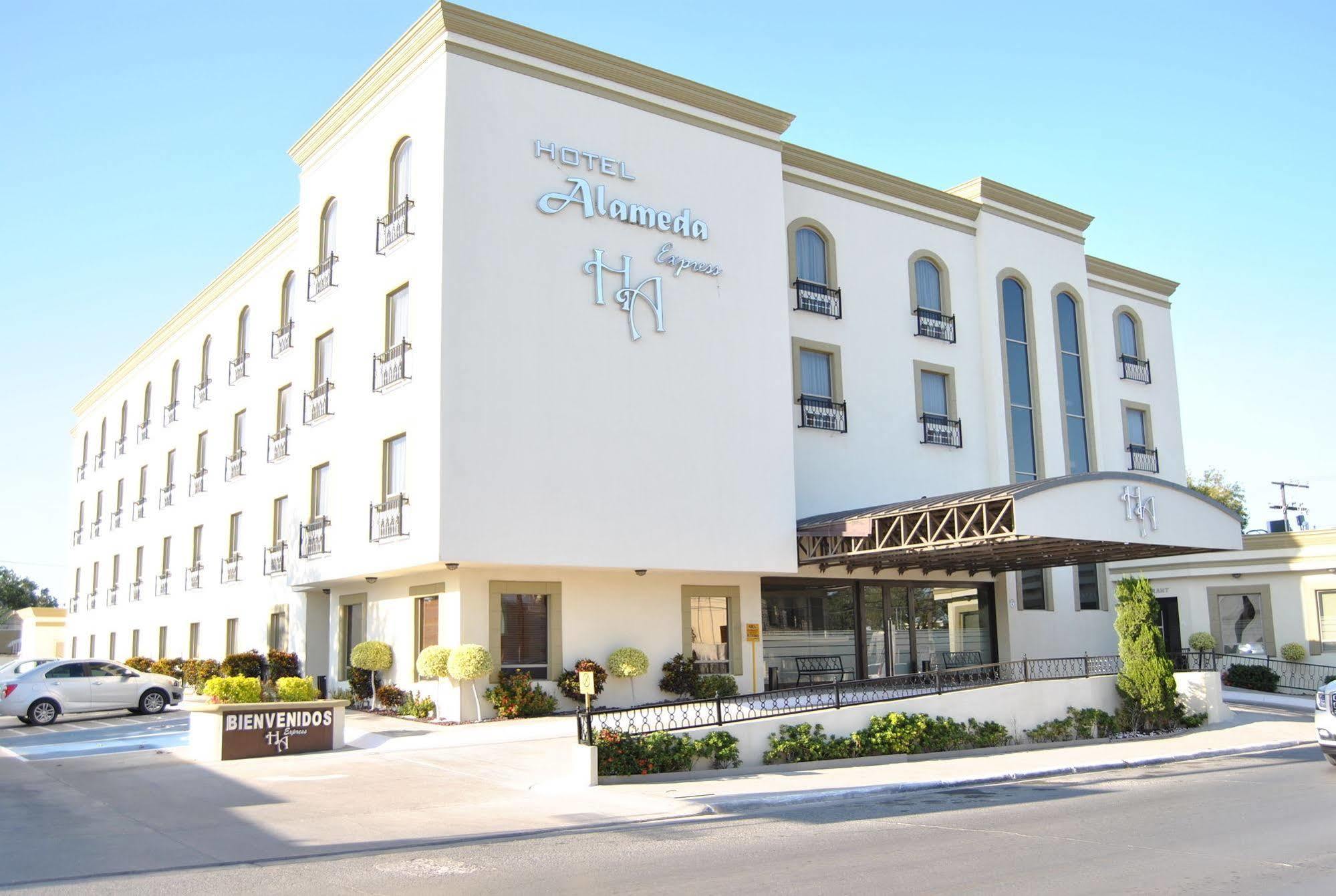 Hotel Alameda Express Matamoros  Exterior photo